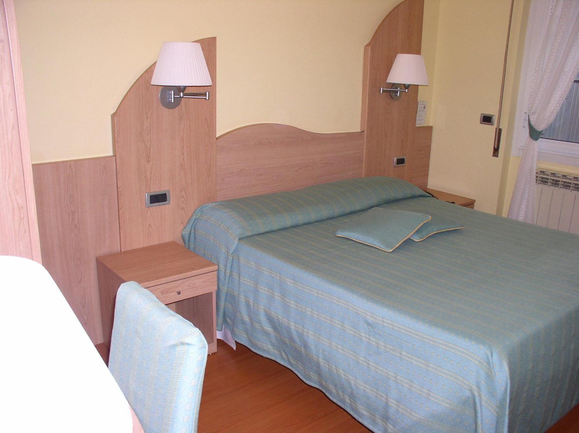 Hotel Zurigo Varazze Exterior photo